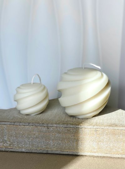 Sculptural Soy Candle — Statement Home Fragrance Decor