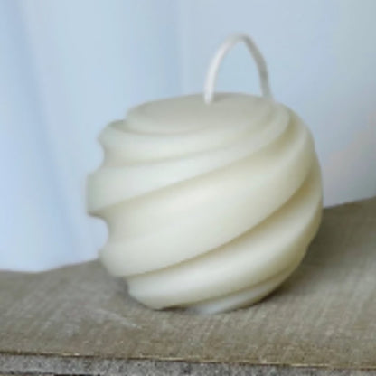 Sculptural Soy Candle — Statement Home Fragrance Decor
